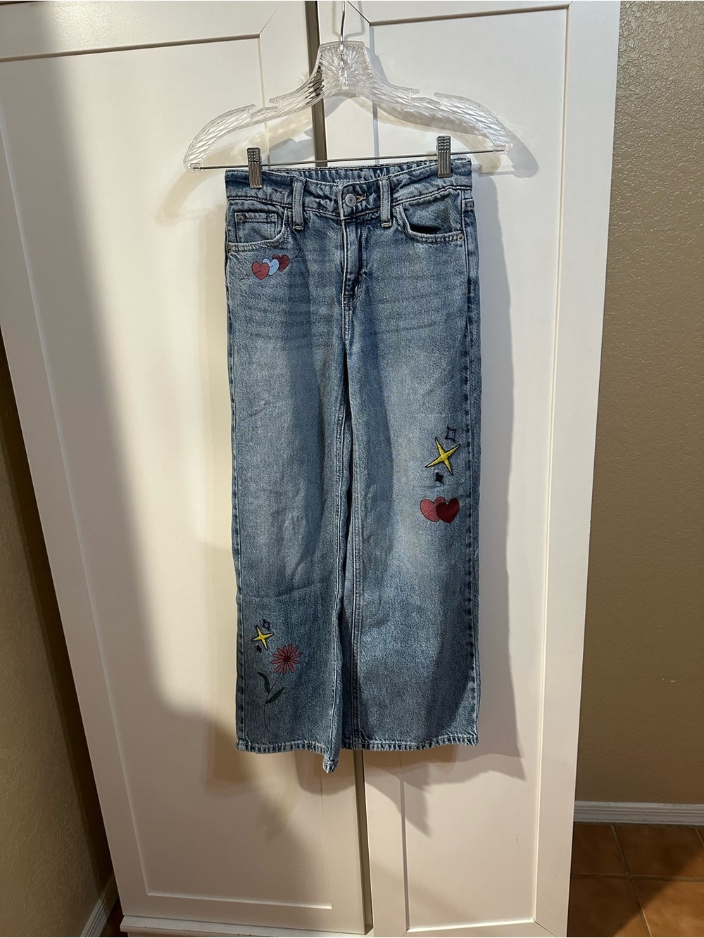 Sz 10 Girls Thereabout Light Wash Blue Embroidered High Rise Baggy Jeans